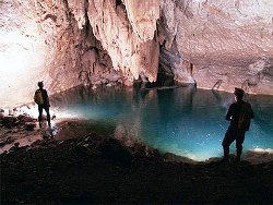 Quang Binh fière de la beauté de ses cavernes